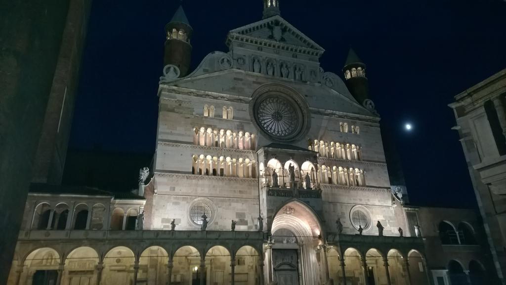 Appartamenti I Liutai Cremona Eksteriør bilde